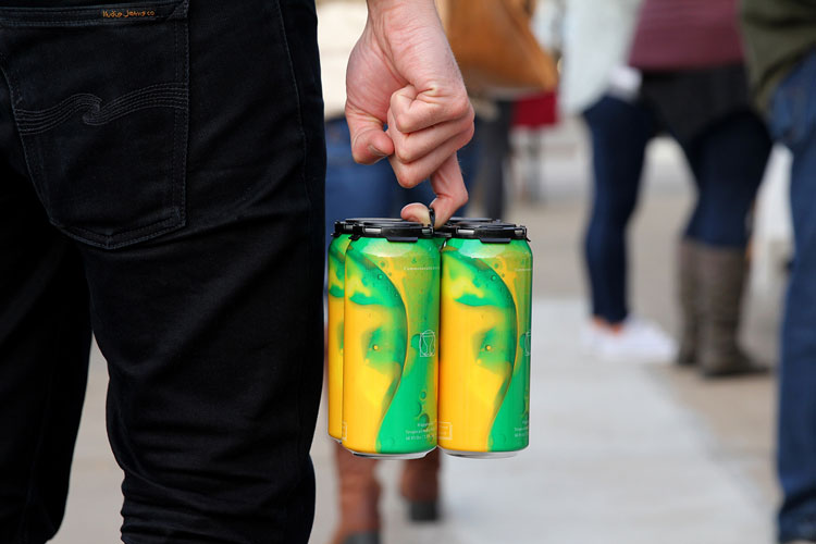 聯(lián)邦啤酒產(chǎn)品包裝設(shè)計(jì)，絢麗多彩